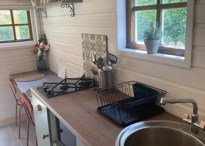 Letterkenny Cabin * Letterkenny